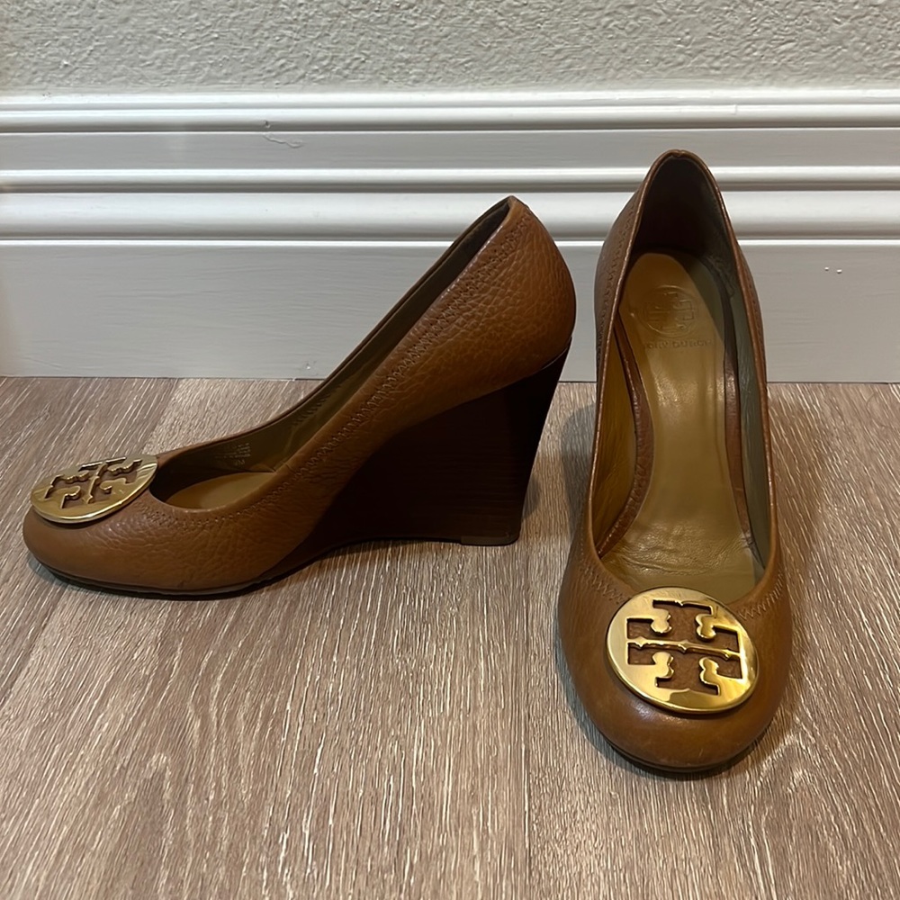 Tory Burch Tan Wedges